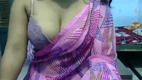 Snapshot of lara_dey chatting on 09-10-25, 09:09 Anshika rai online show from 09-10-25, 09:09