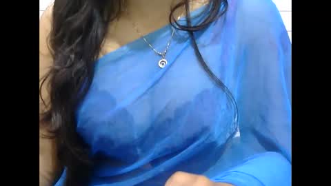 Snapshot of lara_dey chatting on 03-01-26, 07:05 Anshika rai online show from 03-01-26, 07:05