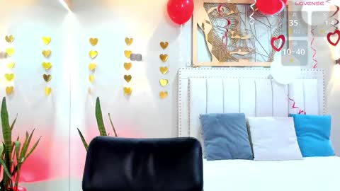      700  200   online show from 02-14-26, 07:43