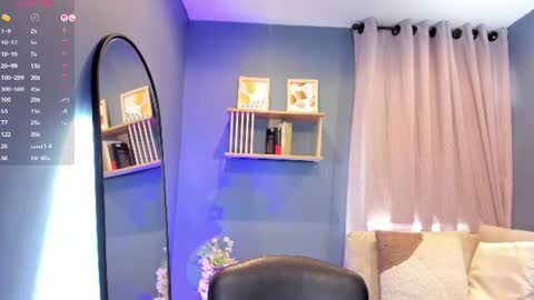      700  200   online show from 06-28-26, 05:41