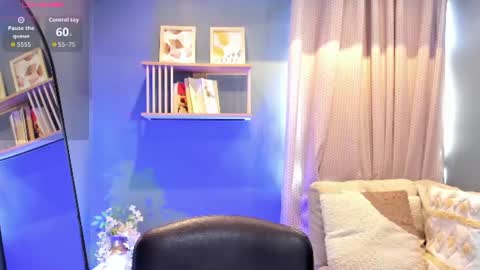      700  200   online show from 07-18-26, 07:17
