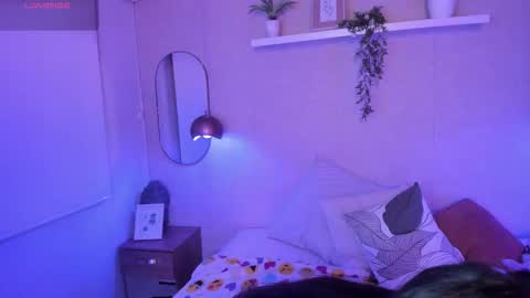 Snapshot of laraa_rouss_ chatting on 11-28-25, 03:42 laraa rouss online show from 11-28-25, 03:42