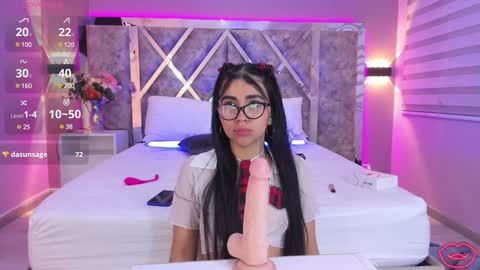 Snapshot of larabrook chatting on 01-13-25, 09:52 Lara online show from 01-13-25, 09:52