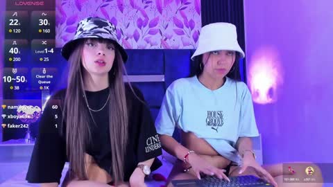 Snapshot of larabrook chatting on 01-17-25, 11:18 Lara online show from 01-17-25, 11:18