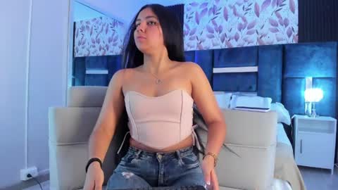 Lara online show from 04-01-26, 07:11