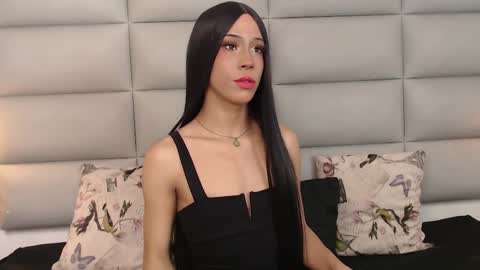 lara online show from 03-10-25, 08:12