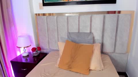 Snapshot of laragoldd chatting on 12-14-24, 03:51 Lara Gold online show from 12-14-24, 03:51