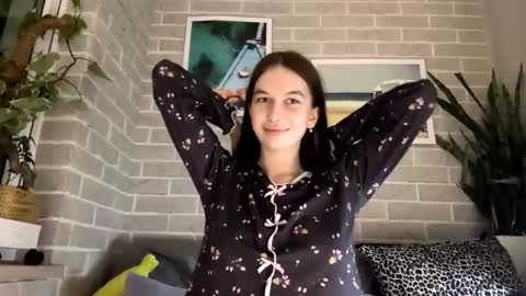 lara online show from 03-20-26, 06:13