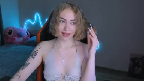 LaraKrein lk online show from 04-24-26, 03:47