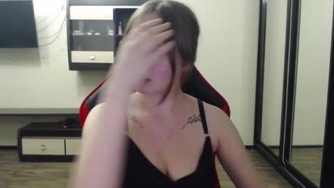 Snapshot of laralianna chatting on 02-18-25, 03:43 Laralianna online show from 02-18-25, 03:43