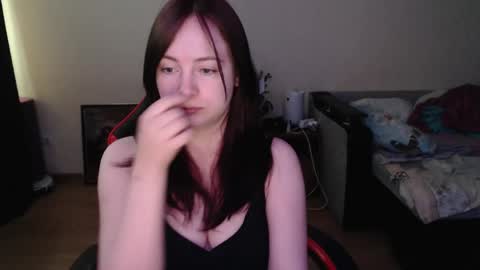 Snapshot of laralianna chatting on 05-28-26, 10:45 Laralianna online show from 05-28-26, 10:45