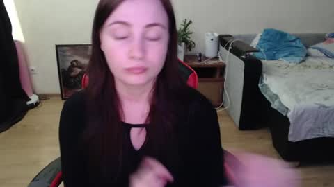 Snapshot of laralianna chatting on 06-15-26, 11:56 Laralianna online show from 06-15-26, 11:56