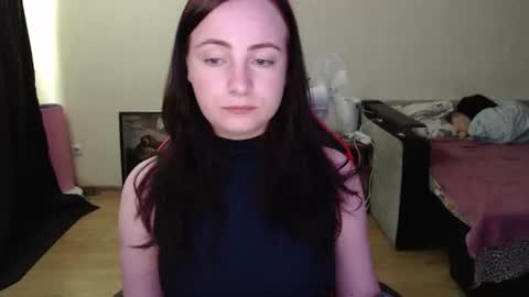 Snapshot of laralianna chatting on 06-30-26, 11:00 Laralianna online show from 06-30-26, 11:00