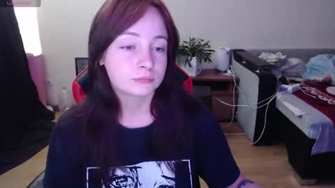 Snapshot of laralianna chatting on 08-05-26, 12:52 Laralianna online show from 08-05-26, 12:52