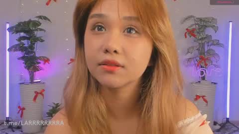 Lara online show from 04-24-26, 10:23