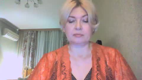 laramrs online show from 10-16-25, 04:52