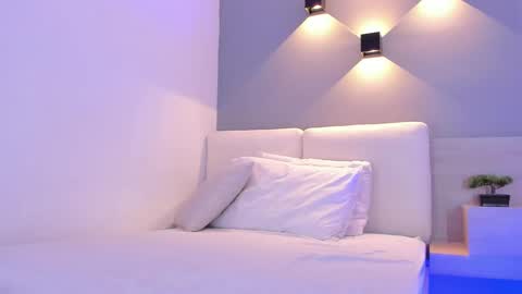 Laura online show from 09-17-25, 11:28