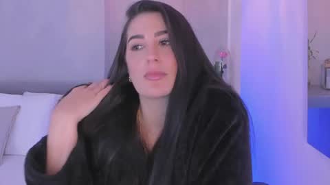 Laura online show from 06-11-26, 02:53