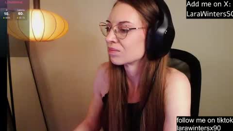 larawinters online show from 07-16-26, 09:21