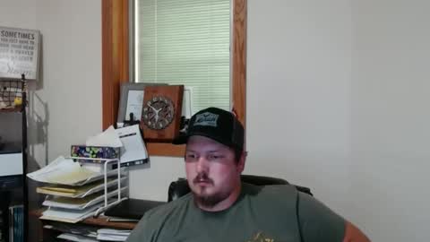 largeandlazy online show from 05-27-26, 09:12