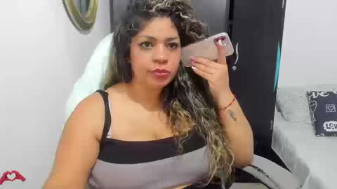 Snapshot of laris_park chatting on 03-12-26, 11:44 laris_park online show from 03-12-26, 11:44