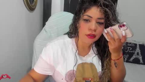 Snapshot of laris_park chatting on 03-20-26, 07:30 laris_park online show from 03-20-26, 07:30