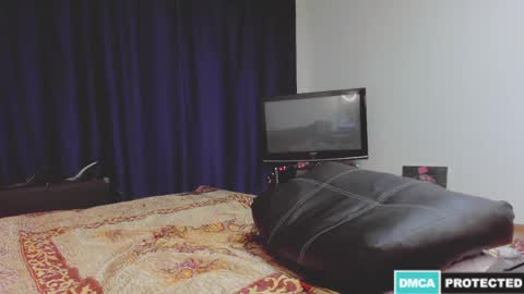 Snapshot of larisa_dolbimaya chatting on 05-17-26, 04:14 Larisa Lavriki online show from 05-17-26, 04:14