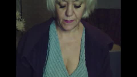 larisaq4ugo24 online show from 10-25-25, 06:02