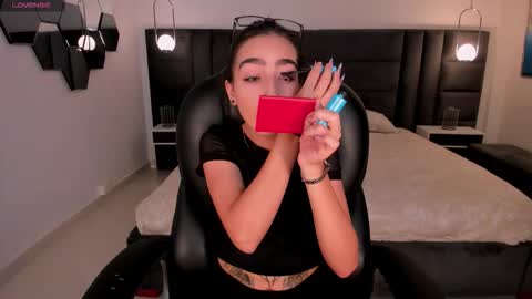 Larisa Smirnov online show from 03-07-26, 03:47