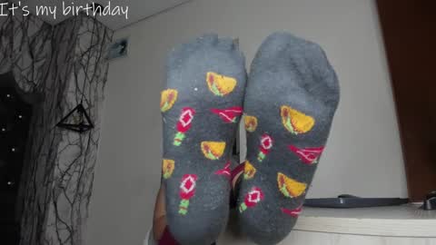 Snapshot of larissa01_ chatting on 01-19-25, 05:58 Lari online show from 01-19-25, 05:58