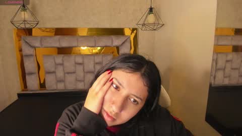 Snapshot of larissa01_ chatting on 11-16-25, 03:23 Lari online show from 11-16-25, 03:23