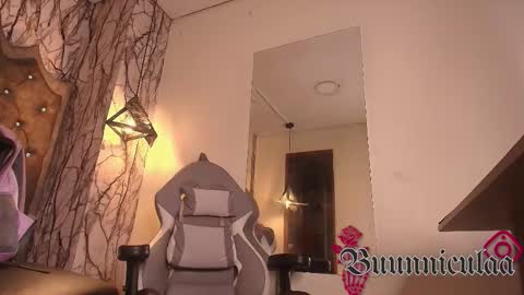 Snapshot of larissa01_ chatting on 11-24-25, 04:56 Lari online show from 11-24-25, 04:56