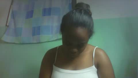 Snapshot of larissa645771 chatting on 10-12-25, 08:57 larissa645771 online show from 10-12-25, 08:57