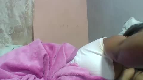 larissa645771 online show from 04-25-26, 01:41