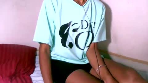 Snapshot of larra27 chatting on 01-31-26, 09:35 Malala online show from 01-31-26, 09:35