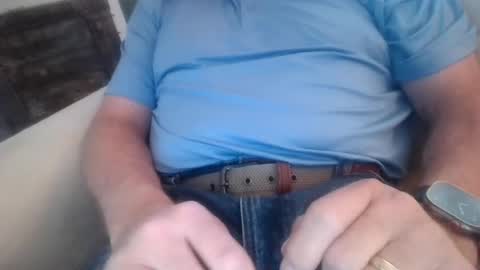 Snapshot of larryj007 chatting on 06-15-26, 04:09 larryj007 online show from 06-15-26, 04:09
