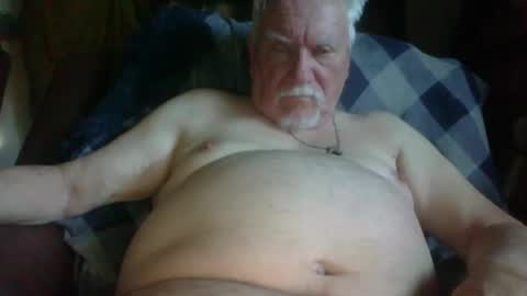 larryw01 online show from 06-15-26, 08:00