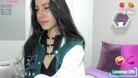 Tania  online show from 06-06-26, 01:38