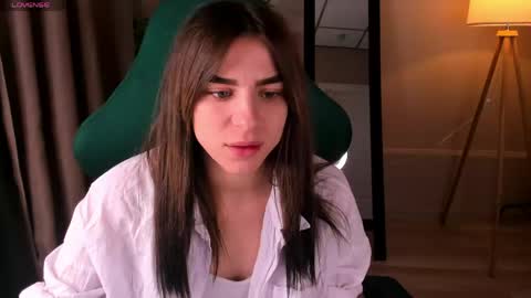 Snapshot of lasly_moon chatting on 05-10-26, 11:43 lasly_moon online show from 05-10-26, 11:43