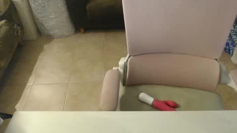 Snapshot of lasolitaauri chatting on 02-13-25, 10:33 Auri online show from 02-13-25, 10:33