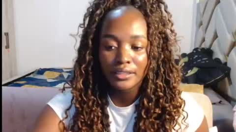 Snapshot of laspri408723 chatting on 07-12-26, 09:17 LASPRI online show from 07-12-26, 09:17