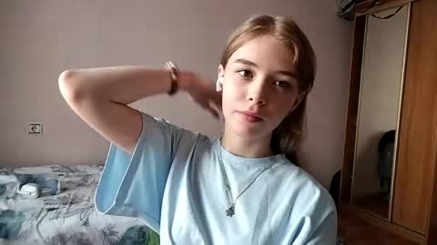 Linet online show from 05-14-26, 08:10