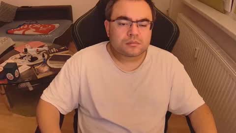 latexboy893 online show from 09-11-25, 08:53