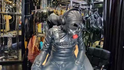 latexlover202 online show from 11-25-25, 09:26