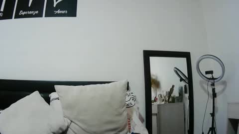 Snapshot of latiinvenushot chatting on 09-29-25, 06:35 latiinvenushot online show from 09-29-25, 06:35