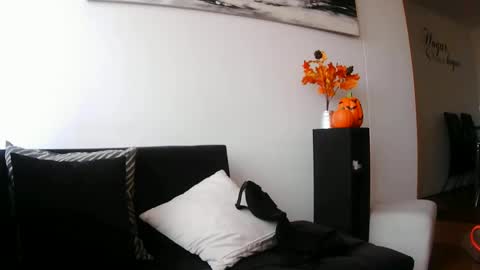 Snapshot of latiinvenushot chatting on 11-04-25, 04:06 latiinvenushot online show from 11-04-25, 04:06