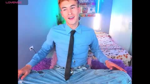 Snapshot of latin_boysxxx_ chatting on 03-12-26, 02:50 latin_boysxxx_ online show from 03-12-26, 02:50