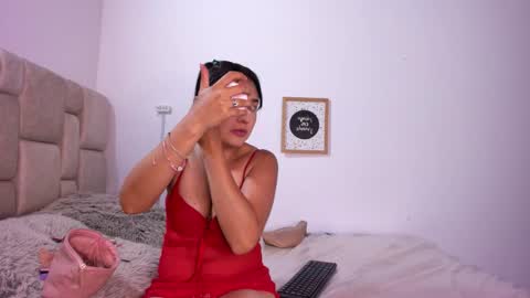 Johana y Santiago online show from 03-17-26, 09:18