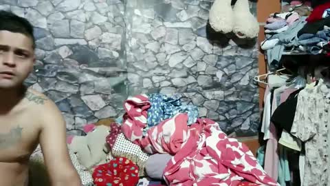 Snapshot of latin_hornycouple chatting on 01-05-25, 02:19 latin_hornycouple online show from 01-05-25, 02:19