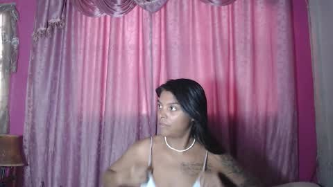 M E G A N  online show from 10-12-25, 04:50